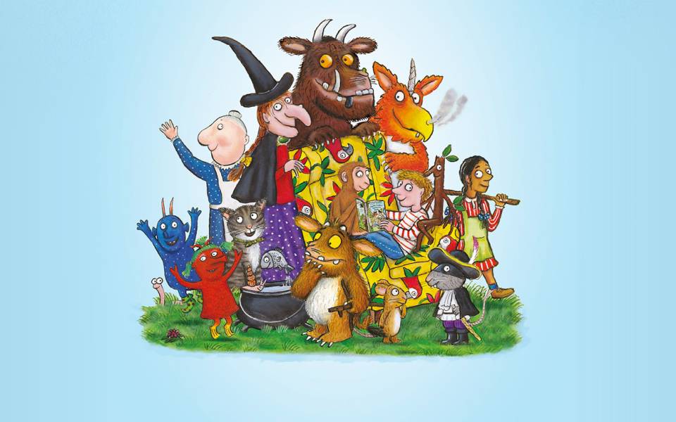 Julia and Axel – Thirty Years of Favourite Stories